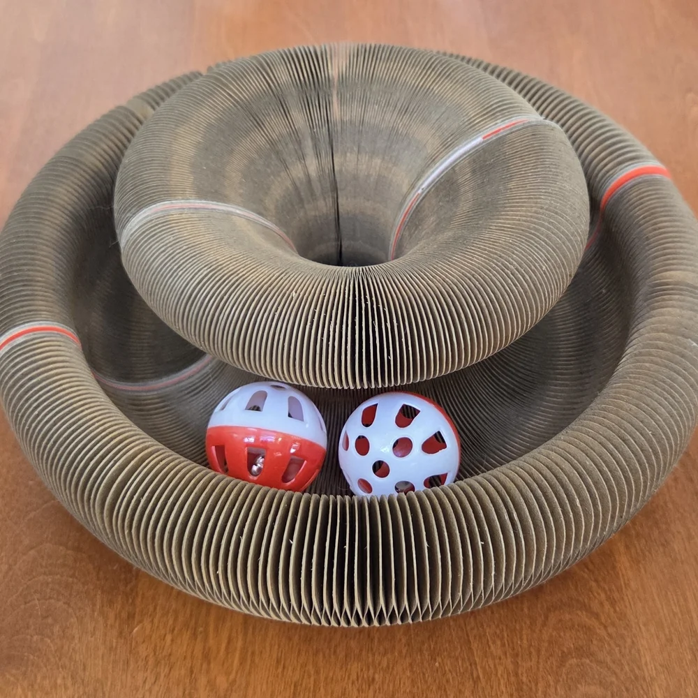 Interactive Cat Toy - Black and Brown